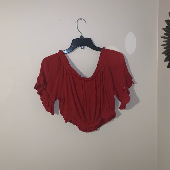 Off shoulder crop top - Picture 3 of 3